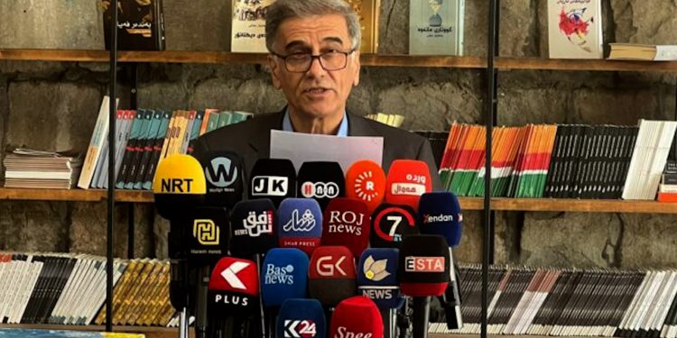 Casene: Weşana hinek dezgehên medyaya kurdî dewama gurkirina şerê navxweyî ye