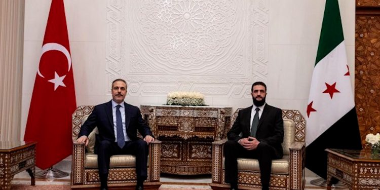 Ehmed El-Şera çû Tirkiyeyê