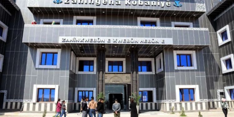 Zanîngeha Kobanê ji bo xwendekaran derfetek nû vekir