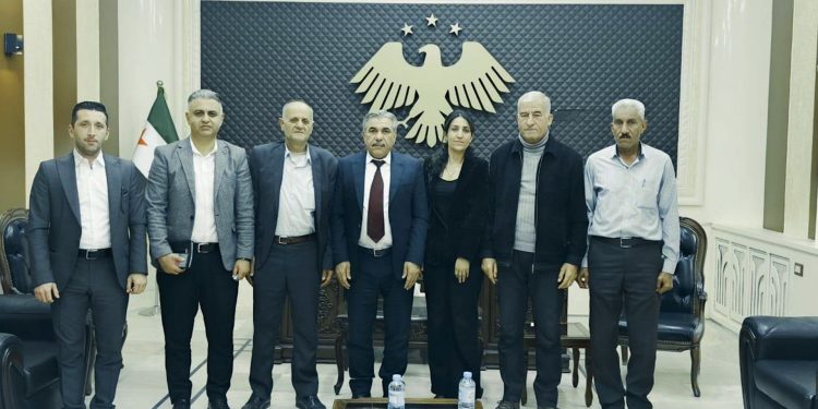 Parêzgarê Hesekê bi komîteya koçberên Serêkaniyê re civiya