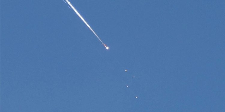 Hizbullah: Me keştiyek leşkerî ya Îsraîlê kir armanc
