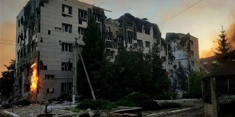 Di êrişa Ukraynayê ya li ser bajarokekî Rûsyayê de 4 kes mirin