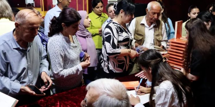 Pirtûka ‘Komek Arîşe û Hêviya Zimanekî Yekbûyî` hat îmzekirin