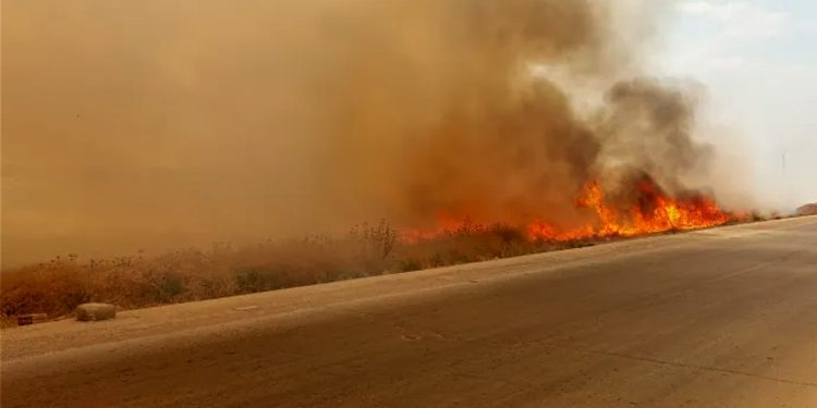 Ji ber şewatê trafîka li ser rêya Til Temir-Hesekê rawestiya
