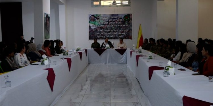 Ofîsa Partiyên Siyasî: Em ê hebûna jinan di Sûriyeya nû de mîsoger bikin