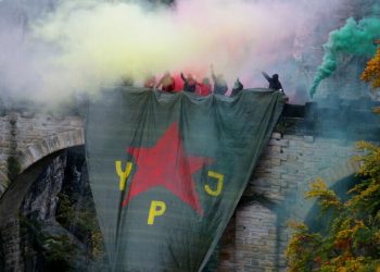 YJK-S : Em tevli çalakiyê greva jinan bibin û piştgirî bidin YPJ