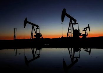 Bihayê petrolê ji sedî 5 zêdetir daketiye