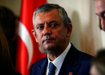 28 Endamên meclisa CHP’ê îstifa kir: Krîza kongreyê kûrtir dibe