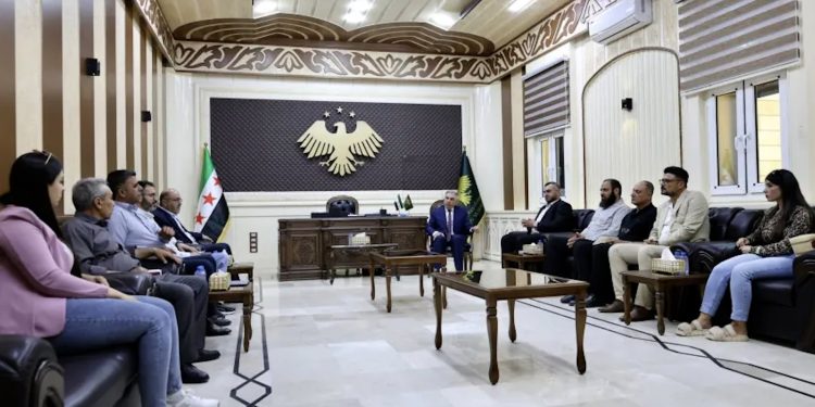 Parêzgerê Hesekê û rêveberê şîrketa petrolê li hev civiyan