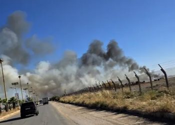 Li nêzî balafirgeha Qamişlo ya navneteweyî agir bi erdên çandiniyê ket