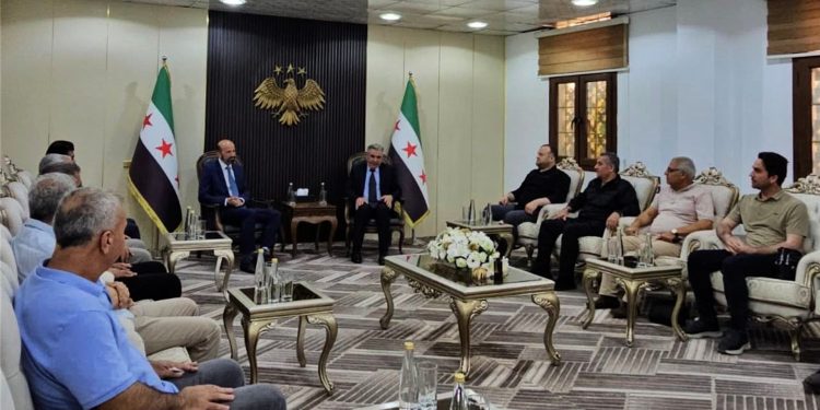 Parêzgarê Hesekê bi parêzgarê Reqayê re civiya