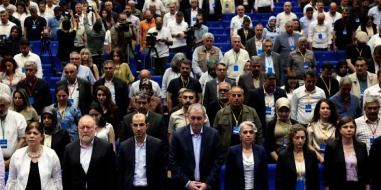 Konferansa Rêveberiyên Herêmî yên Demokratîk dest pê kir