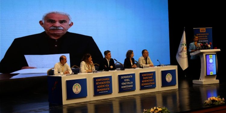 Rêber Apo: Entegrasyona demokratîk bi demokrasiya xwecihî bi wate dibe