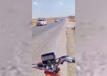 Cenazeyê 10 şehîdan ji goristana Minbicê ber bi goristana şehîdan a li Kobanê hatin veguhestin