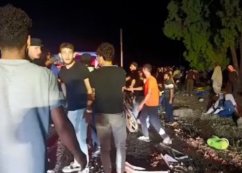Di qezaya otobusê de 3 kes mirin û nêzîkî 20 kes birîndar bûn