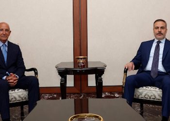 Tom Barrack û Hakan Fîdan civiyan