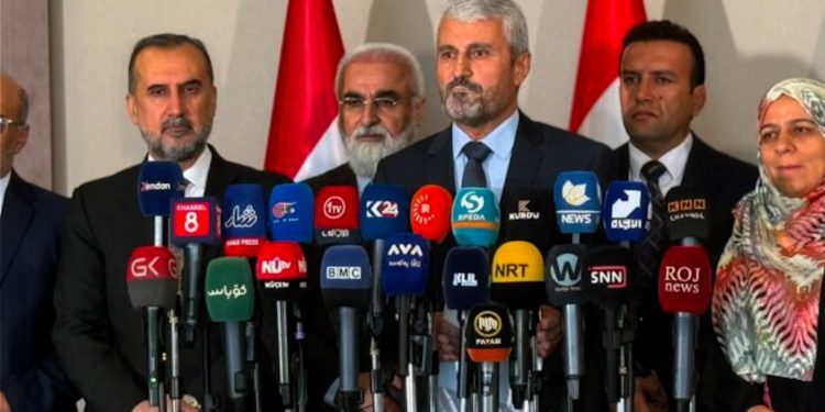 Parlamento bê ku biryarekê derxîne ket betlaneya havîn ê