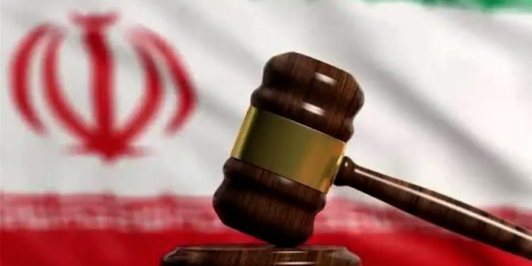 Rejîma Îranê ciwanek Kurd darve kir