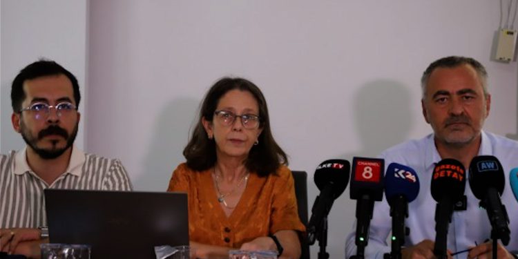 ÎHD: Bêdengiya çekan ji bo aştiyê têrê nake
