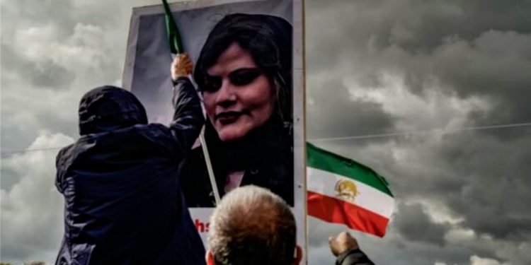 Metirsiya darvekirnê li ser 4 girtiyên kurd yên rojhilatî Kurdistanê heye